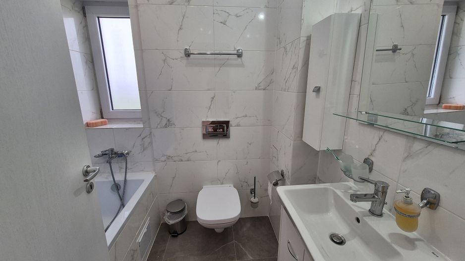 Penthouse 124 mp + 2 locuri de parcare - Belvedere Residence cu vedere la lac - Poză 15