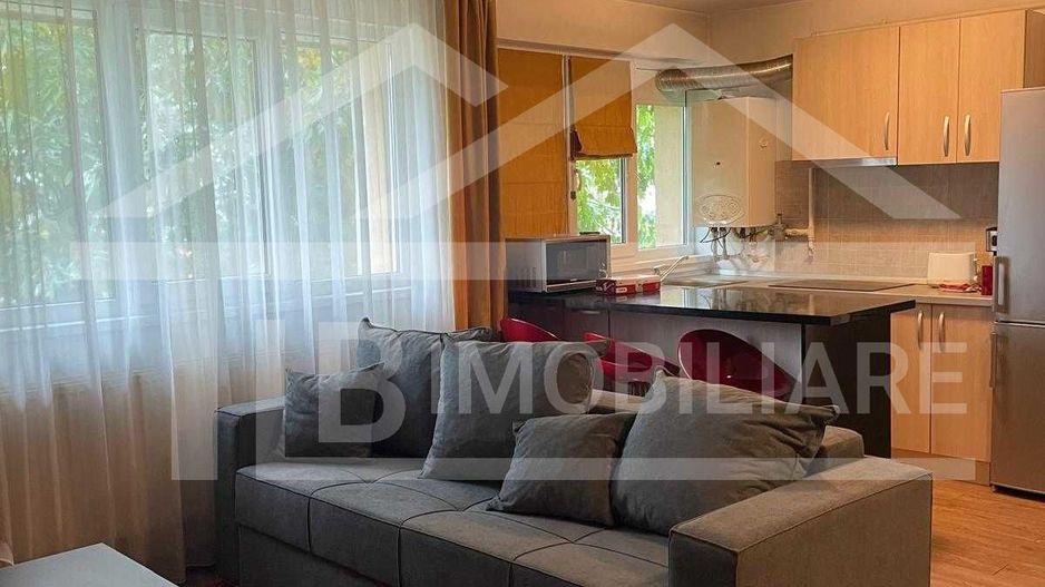 Apartament cu 5 camere UMF, de inchiriat, 7 Noiembrie - Poză 1