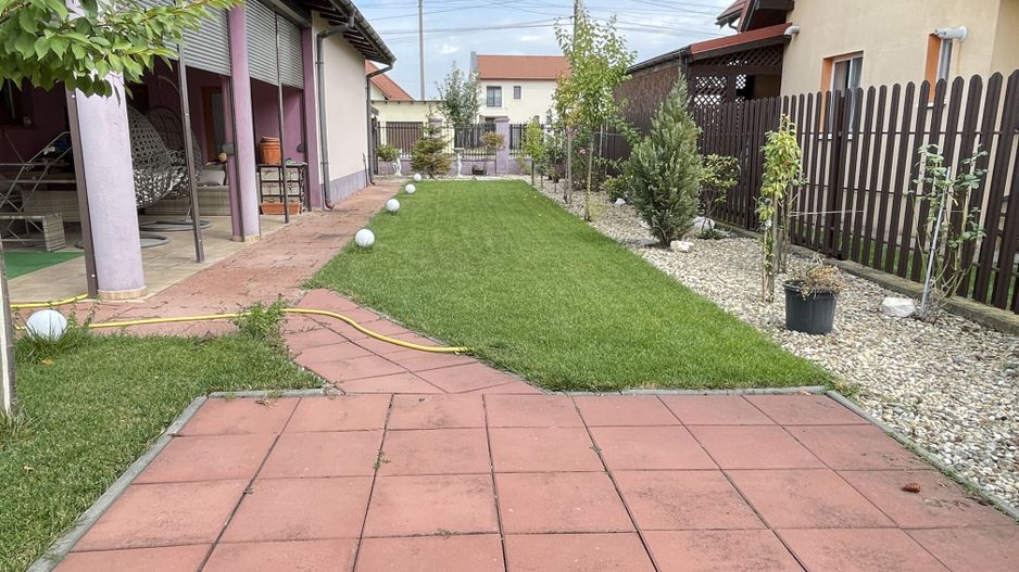 Casa individuala  in Dumbravita - Poză 1