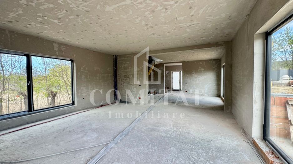 Casă individuală cu 6 camere | Teren 1103 mp | Garaj dublu | Sălicea - Poză 2