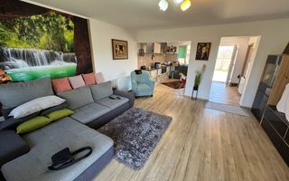 Casa cu 3 camere, 100mp, Zona Tofalau - Poză 1