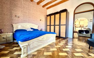 Penthouse de Poveste cu Design Arhaic-Modern și Terasă Panoramică - Poză 17