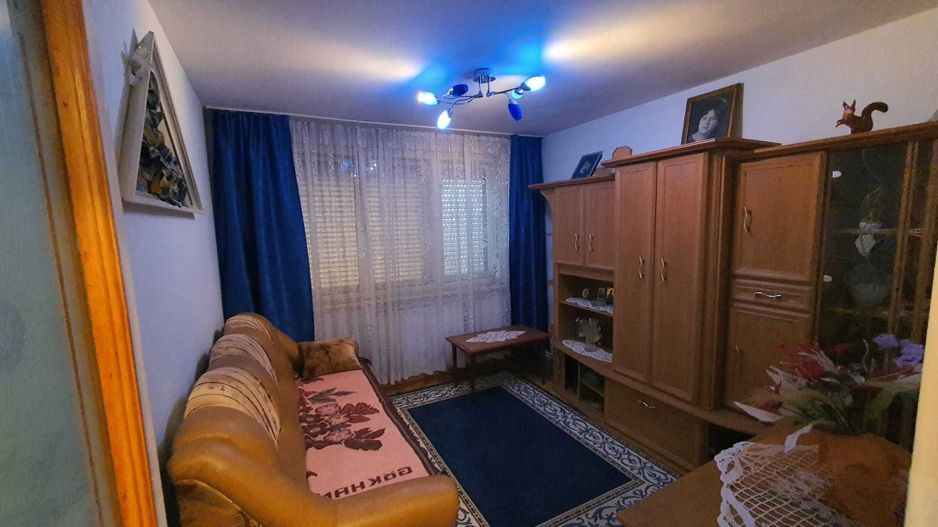 Apartament 3 camere, 75 mp, garaj, boxa subsol - Poză 4