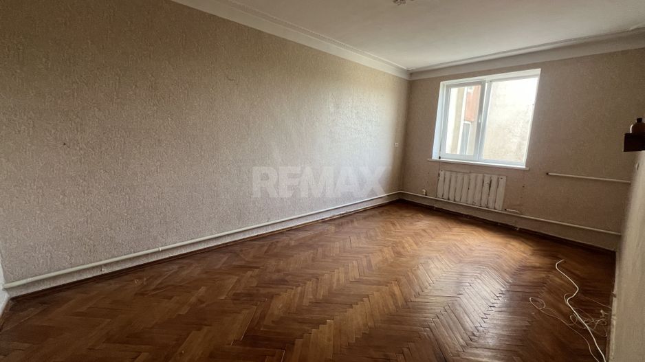 Apartament cu 3 odăi în Ialoveni - Poză 1