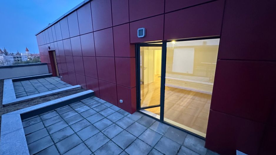 Apartament deosebit pe 2 etaje - Poză 18