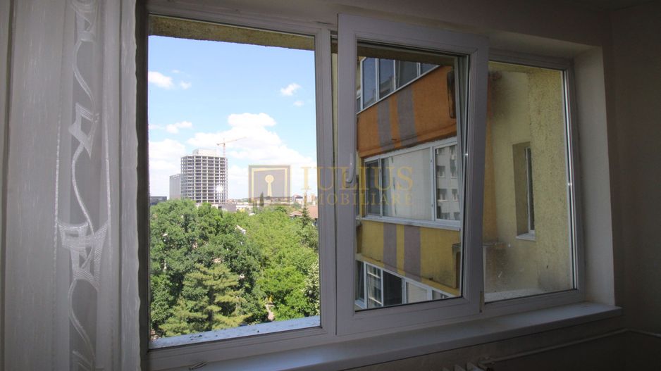 Medicina - Iulius Mall, dormitor cu pat matrimonial. - Poză 16