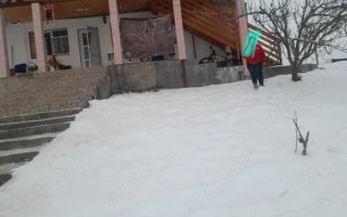 vând casă în Sângeorgiu de Mureș - Poză 7