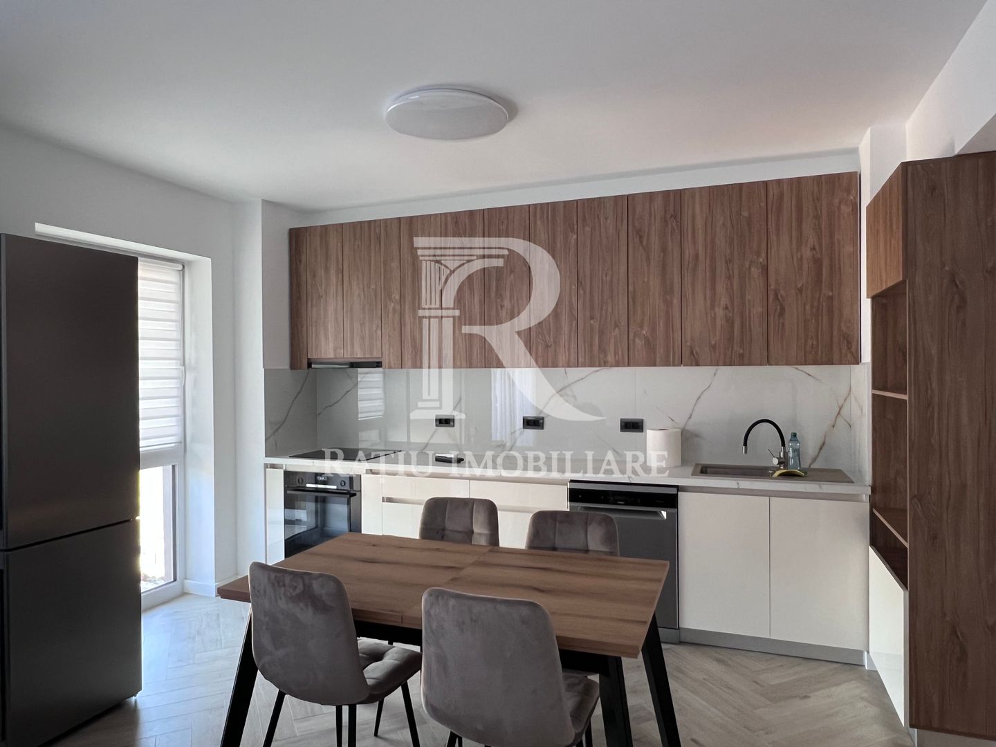 Apartament cu 3 camere | parcare subterana | Prima Green | Oradea - Poză 1