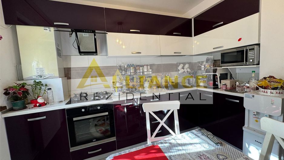 TREND RESIDENCE Vila P+1+M 4 camere 2 bai 120 mpu - Poză 13