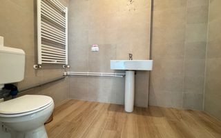 Spațiu comercial Kasper Coresi 100 mp, terasă 35mp - Poză 8
