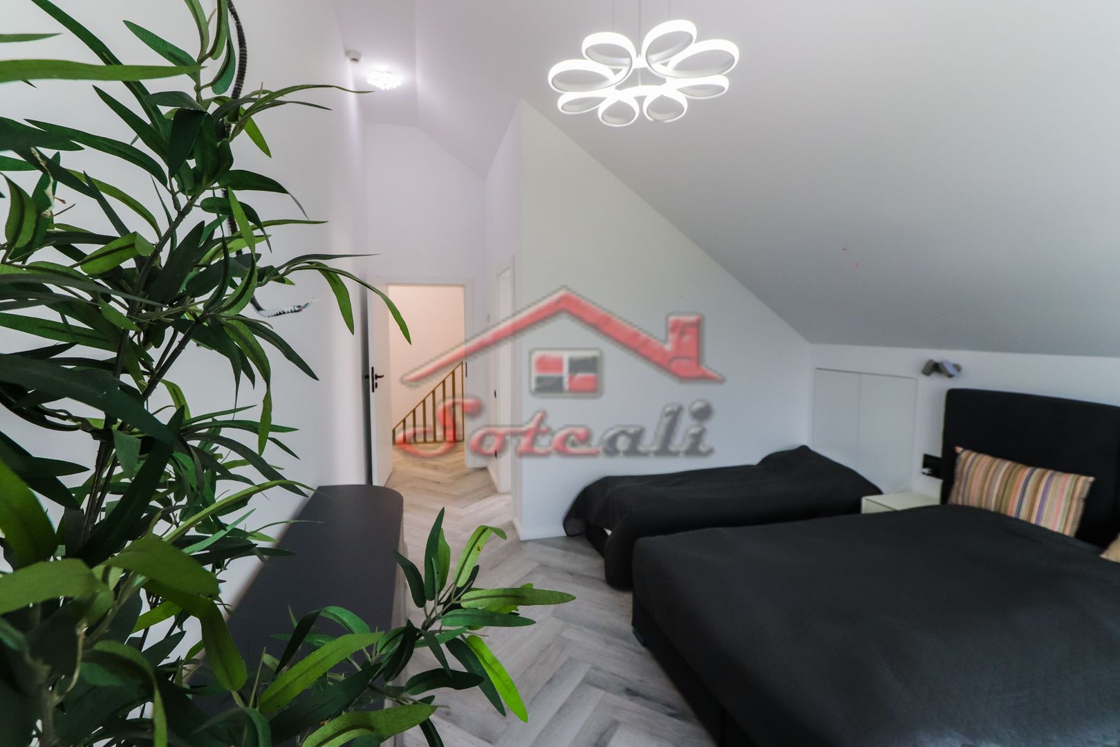 VILĂ MODERNĂ DE LUX CU PISCINĂ, FOTOVOLTAICE ȘI FOIȘOR – BREAZA - Poză 62