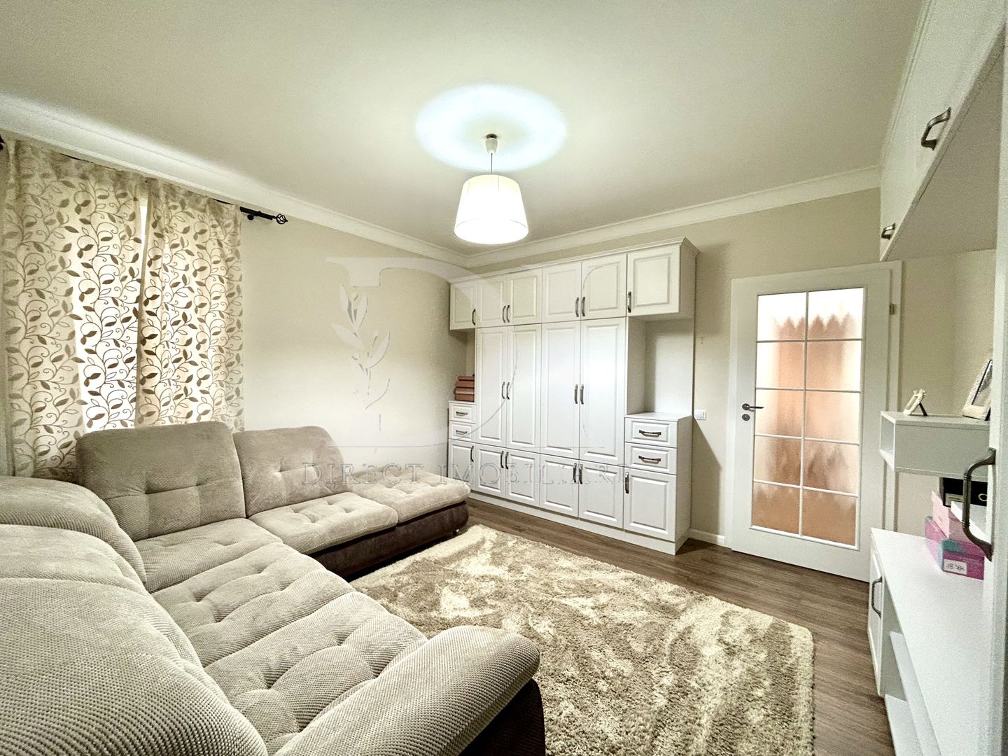 Apartament 3 camere de vanzare, Zona Stadionului / Floresti. - Poză 12