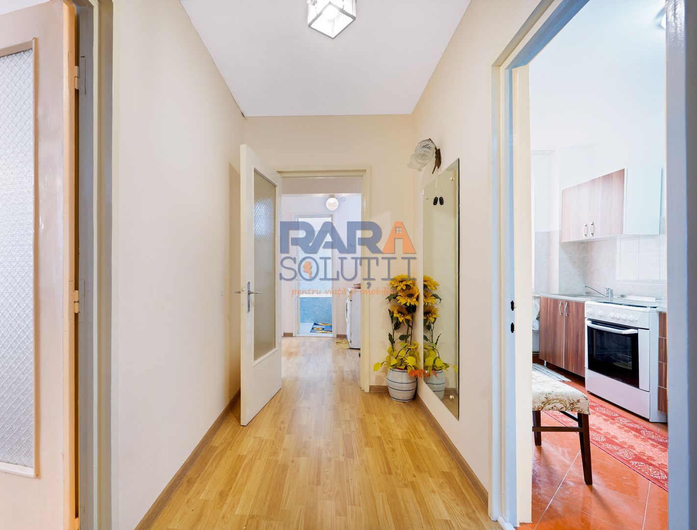 Apartament 3 camere, etaj 1 – zonă ultracentrală (Starea Civilă) - Poză 4
