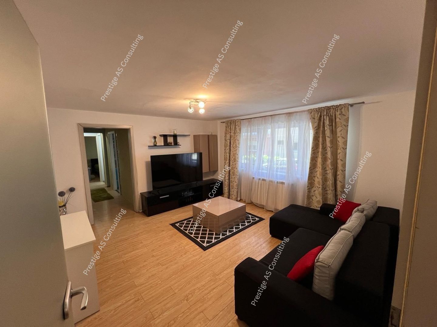 Apartament Girocului- Str. Nicolae Iliesu- Parter Inalt - Poză 1