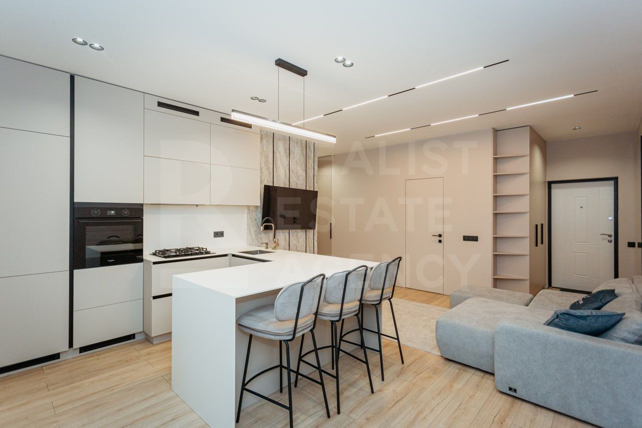 Vânzare, apartament, 2 camere, str. Liviu Deleanu, Buiucani - Poză 1