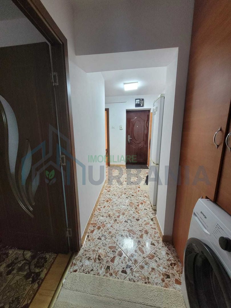 Inchiriez apartament 2 camere decomandat - Poză 2