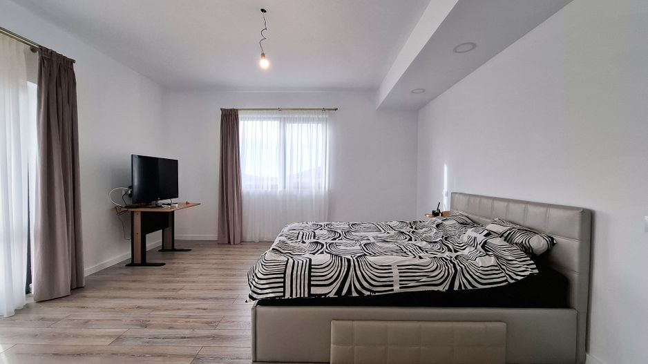 Vila cu 5 camere de vanzare, Paulesti - Poză 11