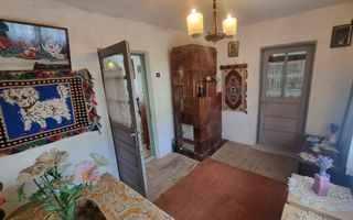 Casa modesta cu teren generos, zona Magura, - Poză 13