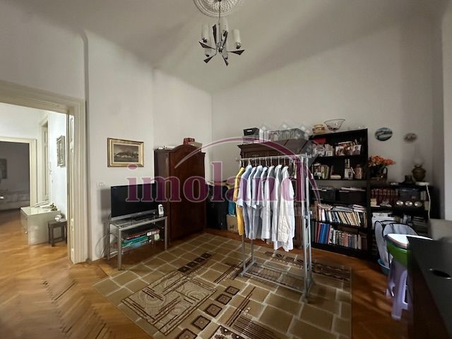 Apartament 4 camere in vila interbelica- vanzare- zona Gara de Nord - Poză 8