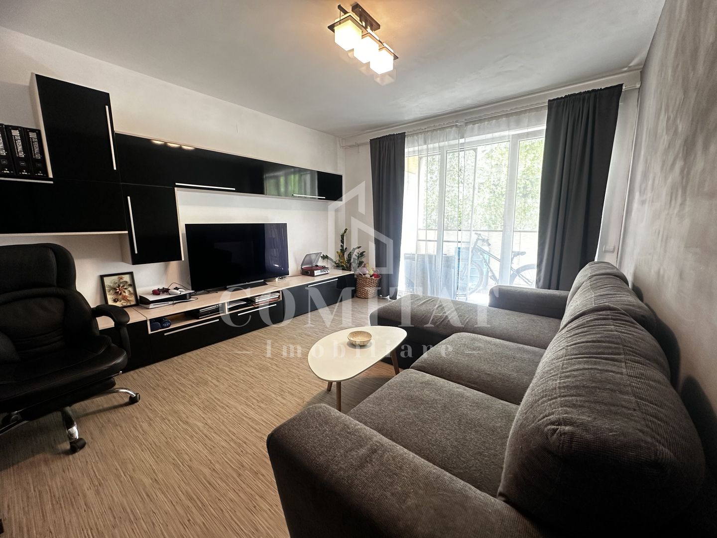 Apartament 2 camere | Etaj intermediar | Zona Str Florilor - Poză 1