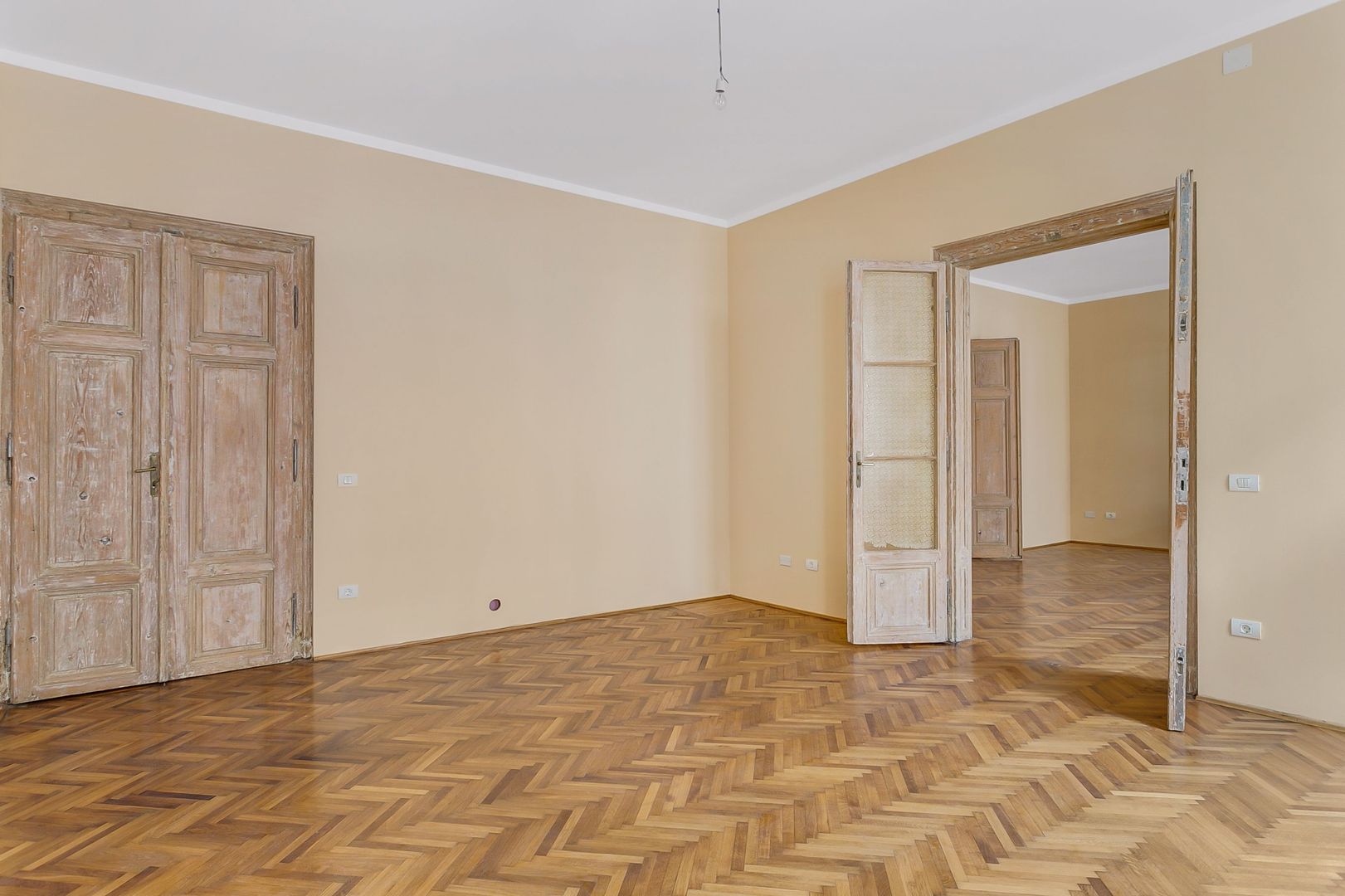 Apartament  istoric ultracentral   - REZERVAT!!! - Poză 6