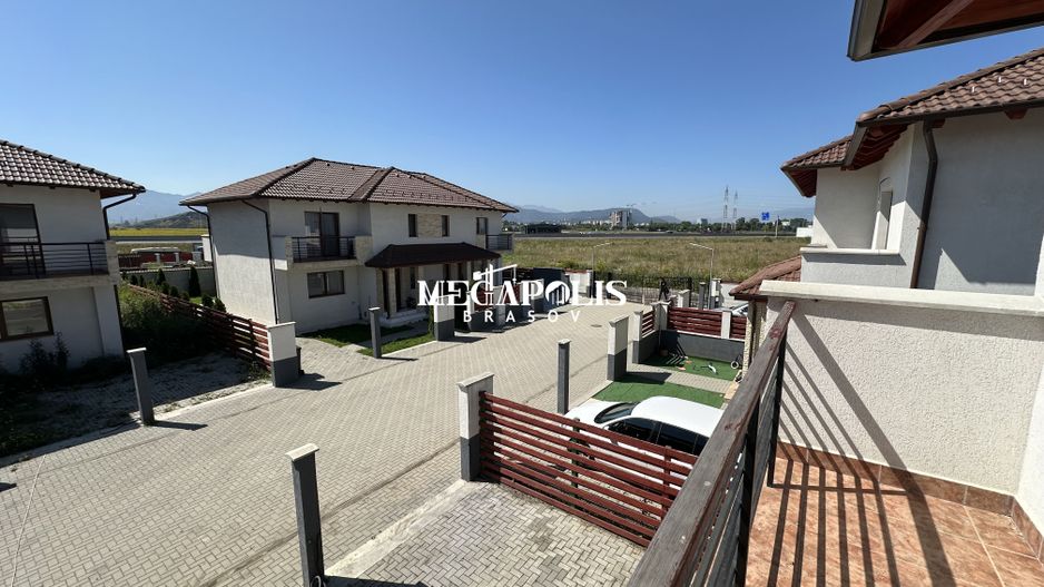 Intrarea in Sanpetru / Cartier Privat / Credit - Poză 17