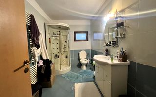 Casă spațioasă, confort ridicat, garaj și teren generos, zona Aradului - Poză 23