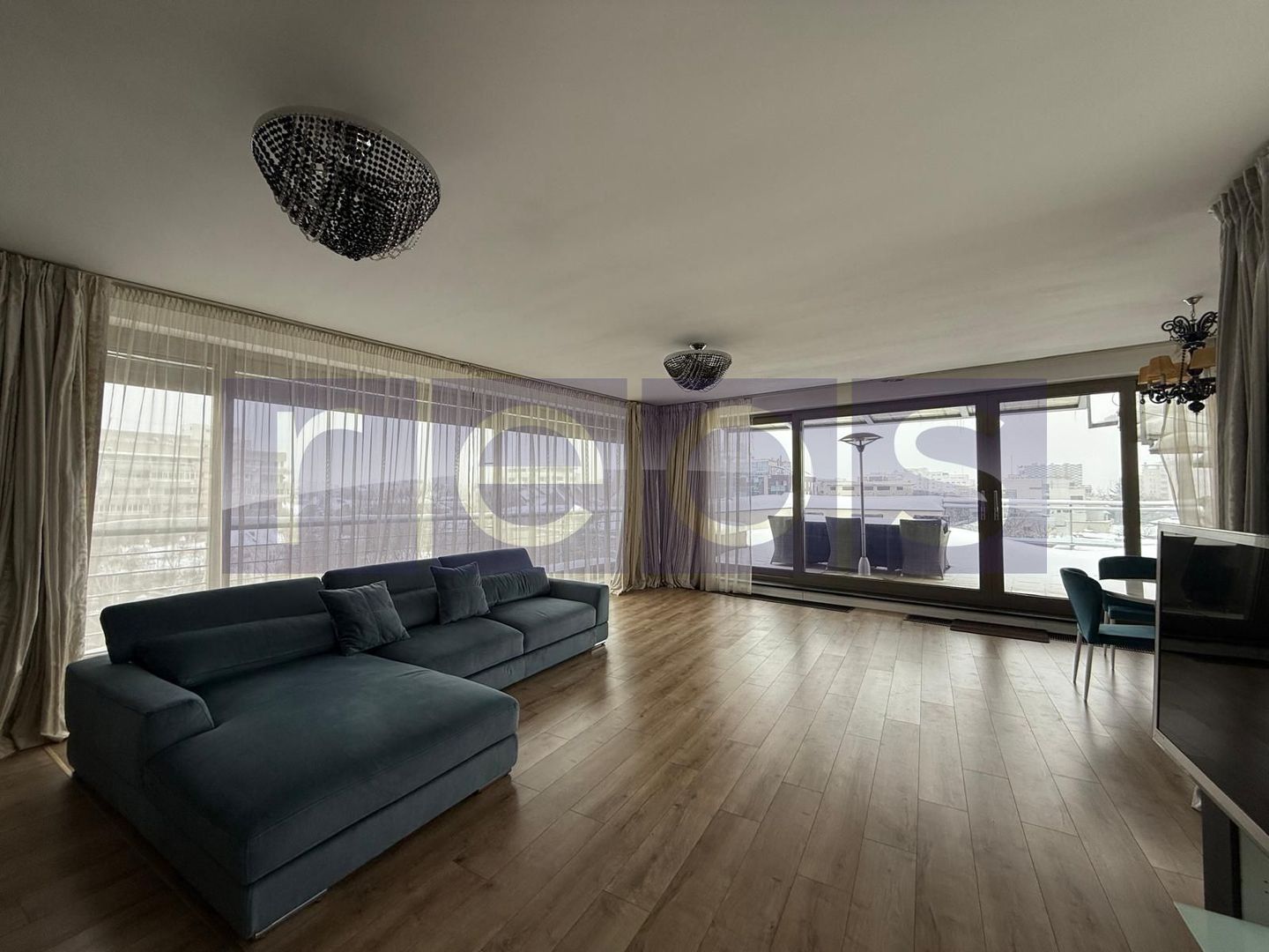 VANZARE PENTHOUSE DEOSEBIT 181MP | TERASA 280MP | MOBILAT - UTILAT LUX - Poză 2