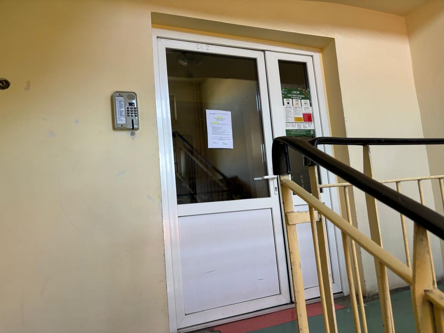 Garsoniera de vanzare  pe strada golescu 12 - Poză 13