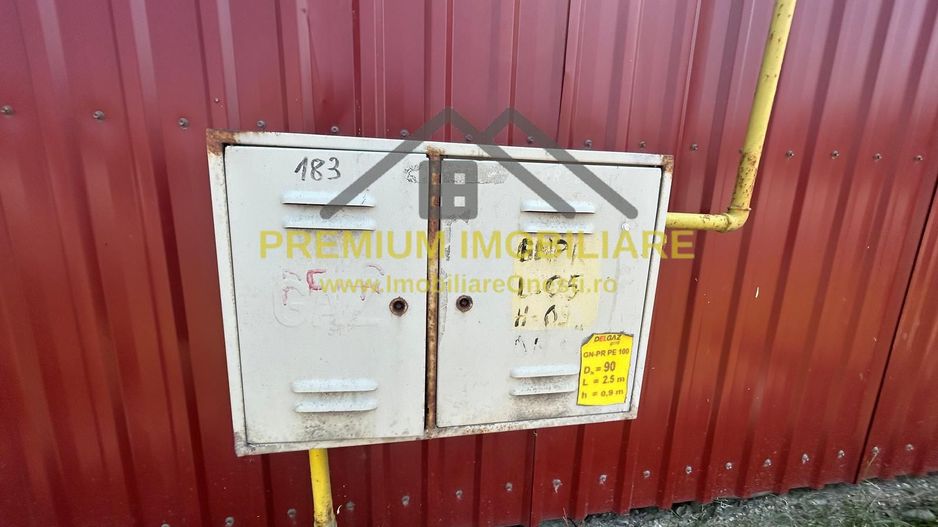 Casă de vânzare în centrul Oituzului, DN11 - Poză 9