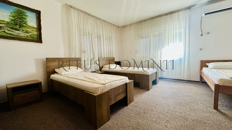 Apartament pentru 17 muncitori la Casa, Nufarul - Poză 1