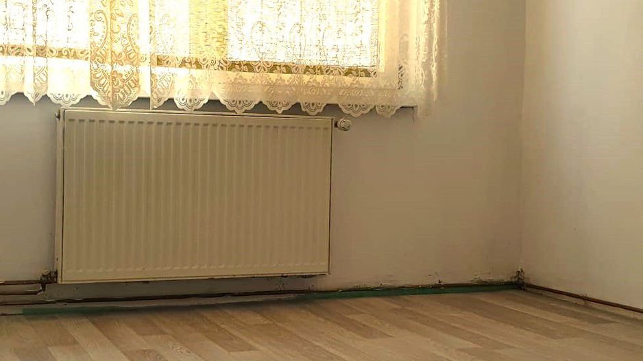 Apartament 4 camere de inchiriat Tractorul (Goga) - Poză 11