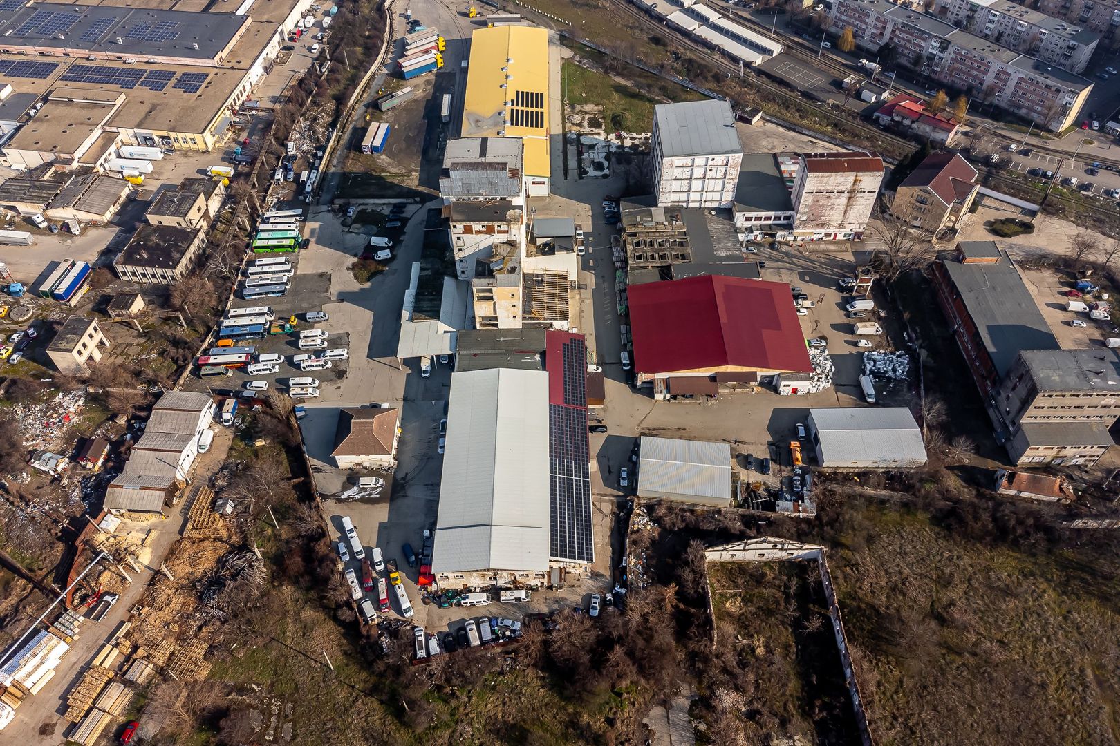 Platforma industriala 3552 mp hale beton si 9883 mp teren - Poză 2