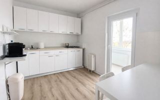 Apartament superb cu 3 camere | Soarelui - Poză 9