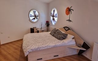 CASA INDIVIDUALA , MODERNA LA POALELE MUNTILOR!! - Poză 10