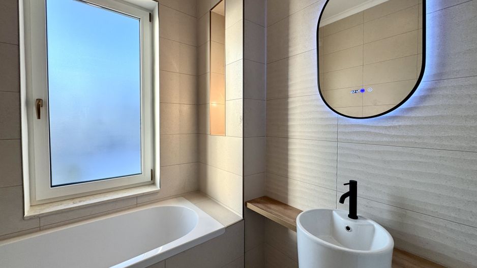 Duplex modern cu grădină, la intrare în Moșnița Nouă - Poză 13