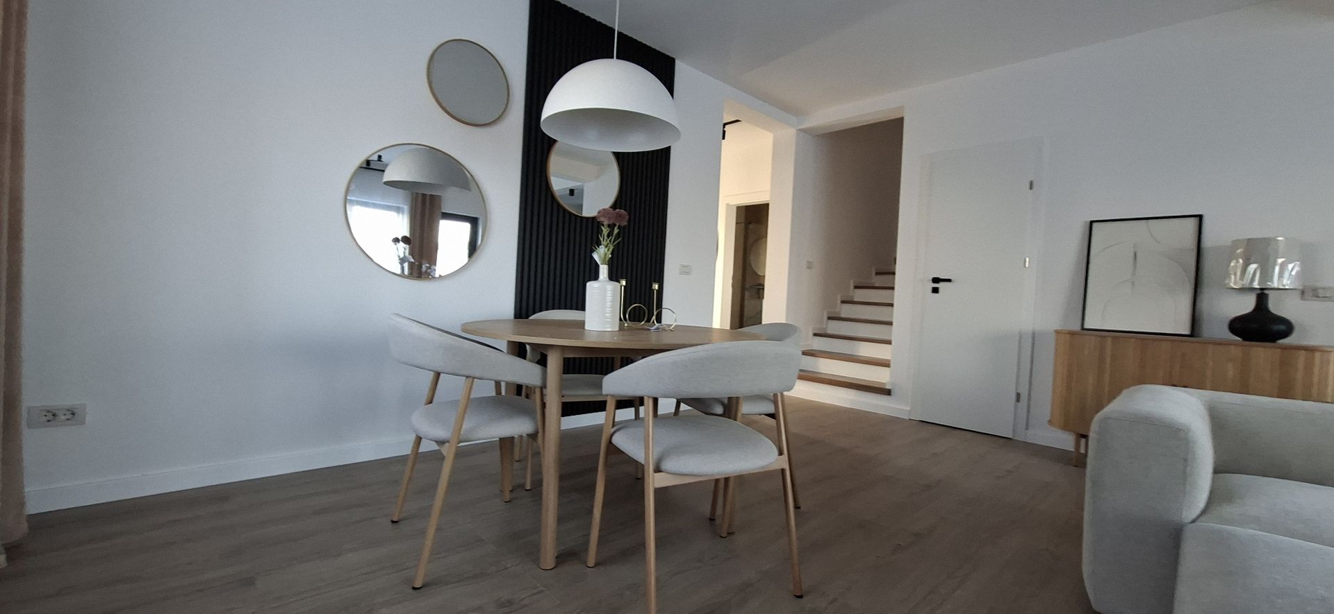 Duplex cu 5 camere la prima inchiriere - Poză 3