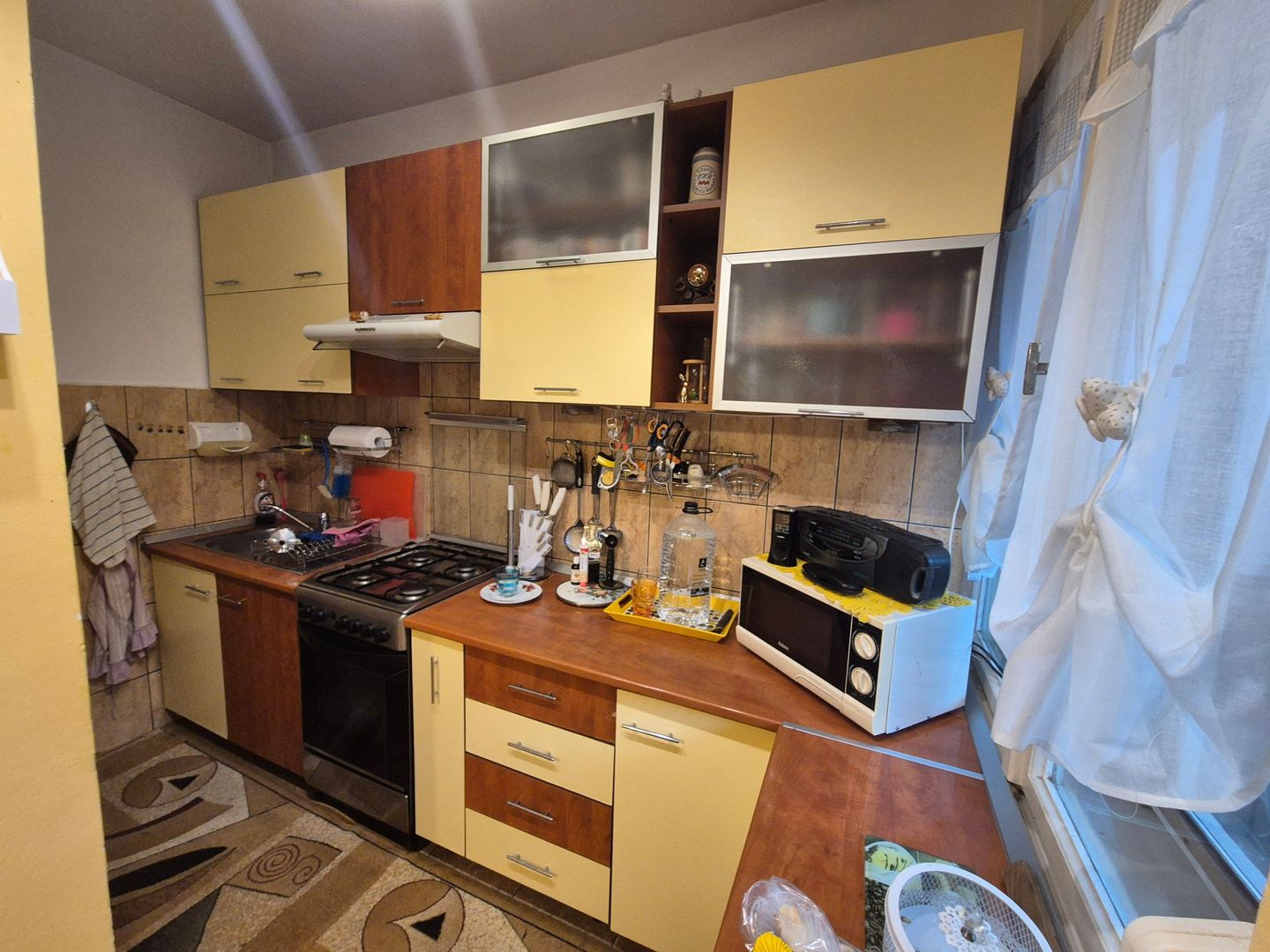 Vand casa 2 camere Moroasa - Poză 4