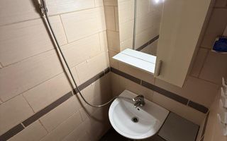 2 camere| apartament la casa-curte comuna| loc de parcare| centrala proprie| - Poză 10