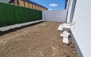 NOU APARTAMENT 4 CAMERE  101 MP CU GRADINA - Poză 20