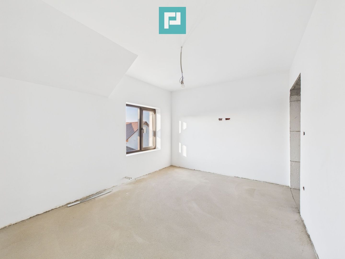 Casa cu 5 camere in Livada - Poză 23