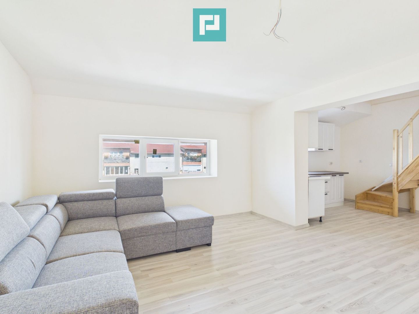 Apartament 2 camere + pod, 78 mpu, Buziașului - Poză 2