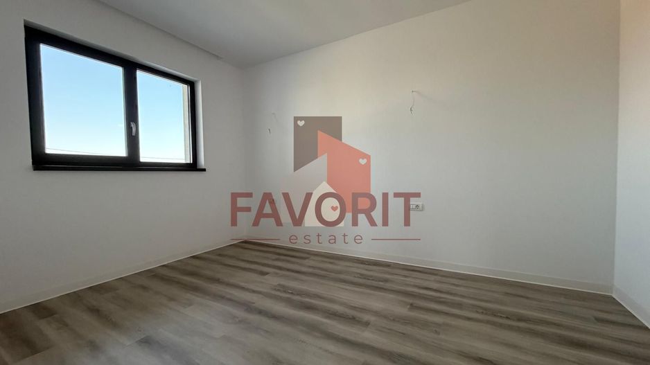 Duplex despartit | 5 camere | Garaj | Finisaje premium | 3 bai |Asfalt - Poză 11