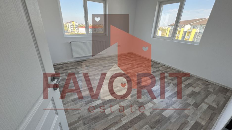 59 mp utili. Disponibil imediat. 2 locuri de parcare inscrise in CF. - Poză 8