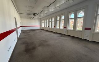 Spatiu de birouri de inchiriat in centru! - Poză 1