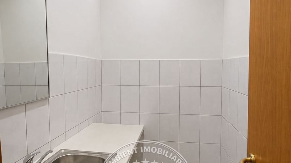 DE INCHIRIAT - SPAȚIU COMERCIAL 220 mp, TRAFIC INTENS, VASLUI - zona CENTRALA; - Poză 10