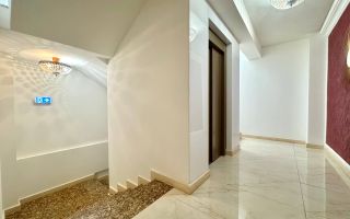 Vânzare apartament cu 2 camere, 67 m.p. - Complexul Royal Town. - Poză 19