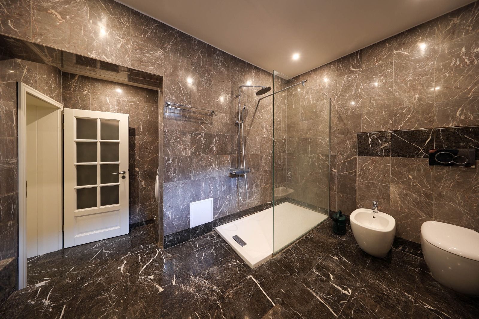 Casă deosebită de vânzare în centrul Brașovului - Poză 24