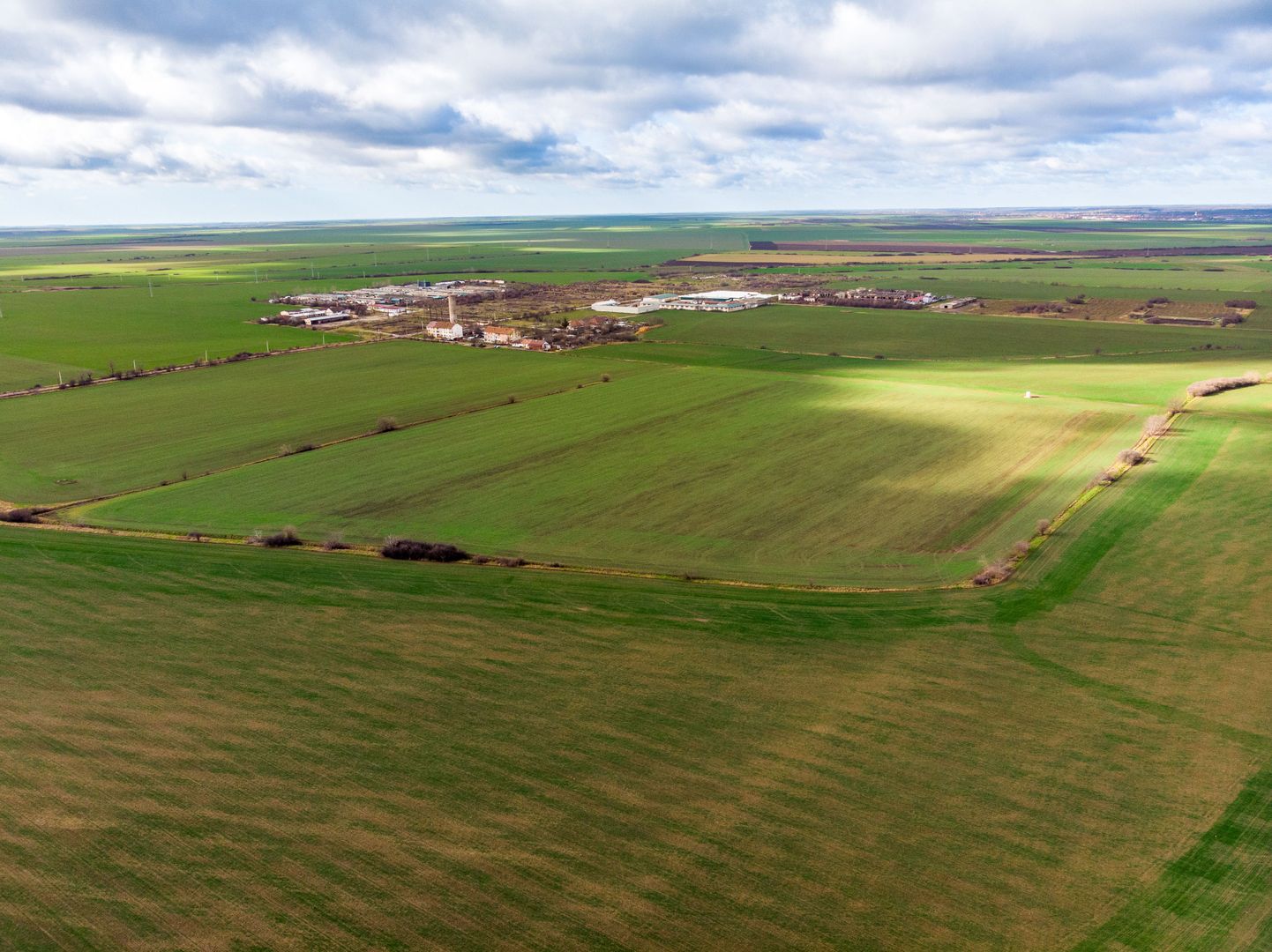 Teren de 49000 mp în Arad - Poză 3