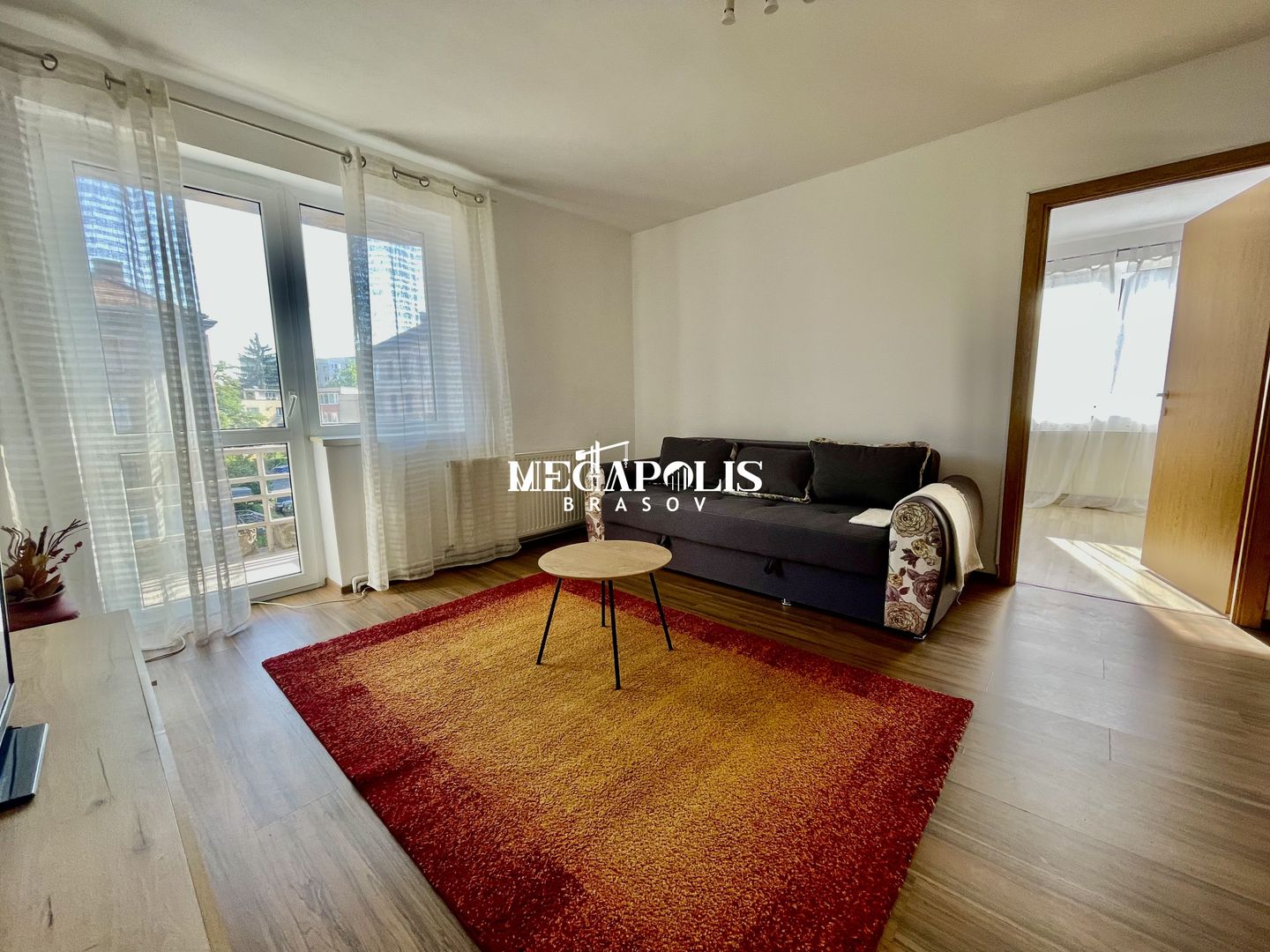 Apartament 2 camere | Prima închiriere după renovare | Zonă facilă - Poză 1